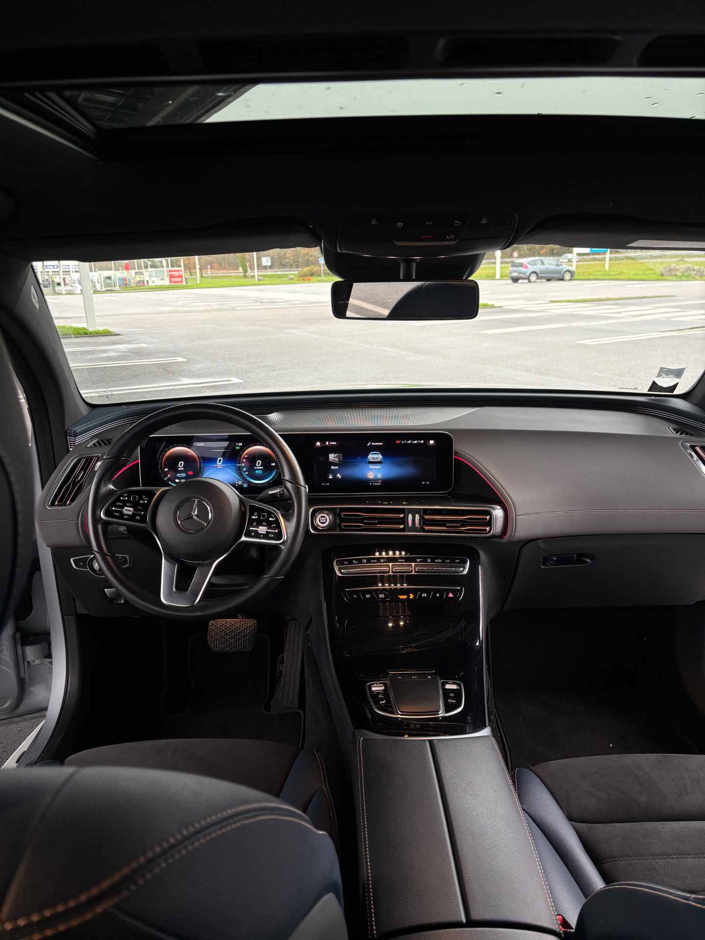 Mercedes EQC 4Matic — Habitacle premium